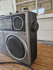 Vintage Sanyo M9930 Radio Works
