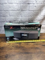 Vintage Zenith Digital Stereo Clock Radio Z213B W/ Box & Receipt Weather