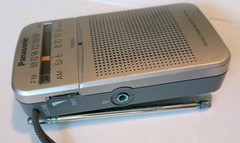 VINTAGE PANASONIC AM/FM 2-BAND RECEIVER RF-P50 W/STRAP-WORKS