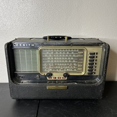 Vintage Zenith TransOceanic ShortWave Radio, model B600
