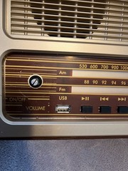 Vintage Retro Style Radio Analog Great For Memory Loss/Vision Impairment Play