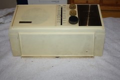 1968 Vintage ZENITH MODEL Z412 FM/AM TABLE RADIO – « THE ASTOR » USED
