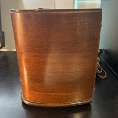 Vintage Bendix Standard Police Model 0526 Wood Shell Radio. Works.