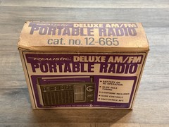 Realistic AM/FM Portable Radio Model 12-665 By Radio Shack Vintage W/ BOX