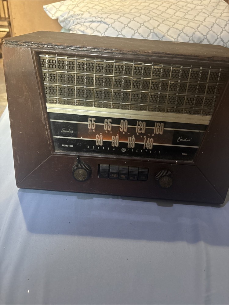 GE Model-321 Radio