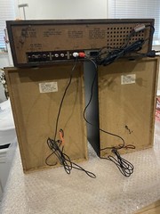 COMMODORE FM-AM STEREO MULTIPLEX / 8 Track Player ( Will Free 2 RCA SPEAKERS )