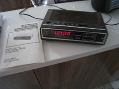 Vintage 1980s Sanyo RM5082 AM/FM Clock Radio w manual
