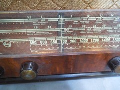 Philips Type 924 Vintage 3-Band Tube Radio – 1949 Tabletop Power On Tested