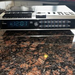GENERAL ELECTRIC FM/AM CLOCK RADIO CASSETTE Player Model 7-4956B Tested!