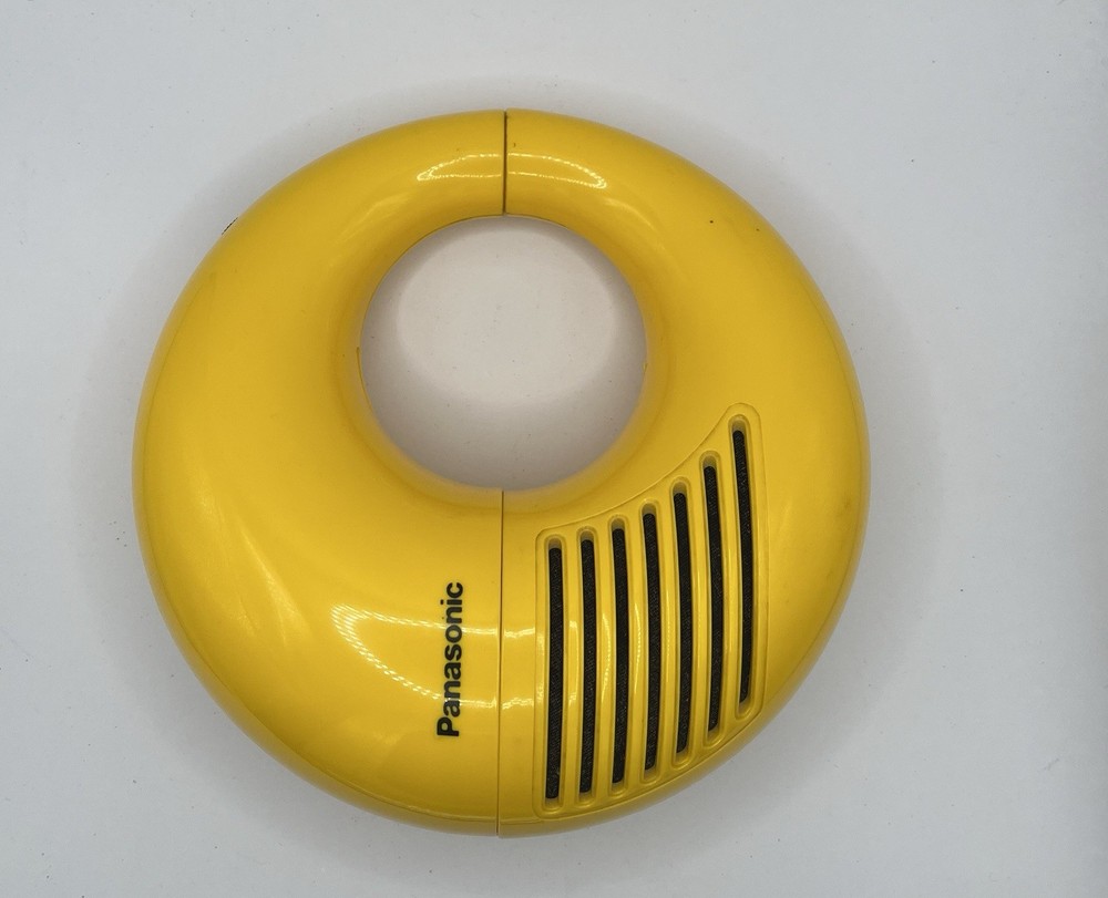 Vintage 1970s Yellow Panasonic Toot- A- Loop AM Radio R72 . NOS Tested-Works
