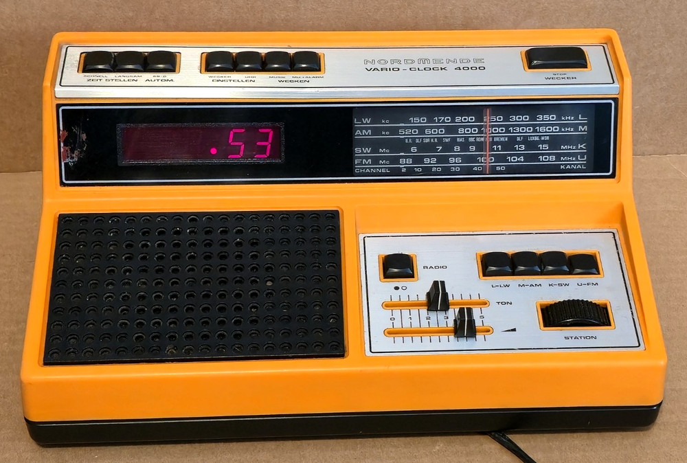 NordzMende Vario Clock 4000 Radio 6.177 H – Made in Germany 1970s – Rare!