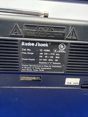 Vintage Radio Shack Portable AM FM 2 Band Radio 12-639A USA – Tested Works
