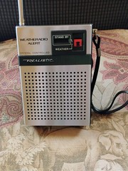 Realistic 12-161 NOAA Weather Radio Alert Crystal Controlled Radio Shack Tested