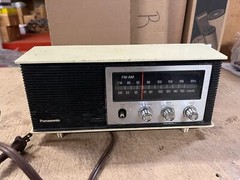 Vintage Retro Panasonic Desk Radio AM FM Model RE-6283 AC 120V Parts/Repair