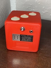 SANYO RP 1711 AM dice radio in mint condition