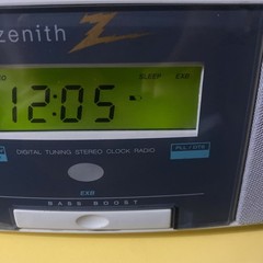 Zenith Z212G AM/FM Stereo/TV Digital Tuning Clock Radio Stereo Wide Tested Works