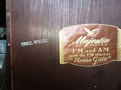 Majestic Model 8FM733 AM FM speaker 10 inch
