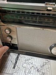 Vintage Zenith Royal 3000 Trans-Oceanic FM-AM Multiband Radio WORKING READ
