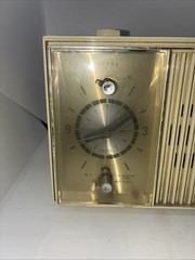 General Electric GE Alarm Clock Radio: Model C-1476B AM Only, Light Not Working