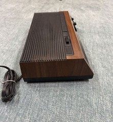 Vintage General Electric GE Model 7-4670F AM/FM Clock Radio Woodgrain