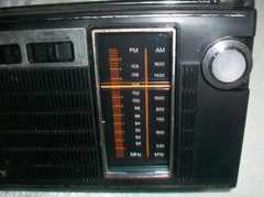Vintage Sony Portable FM AM Solid State Transistor Radio TFM-7070W Hong Kong
