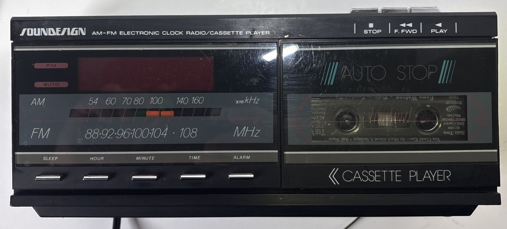 Vintage 80s Soundesign 3838WAL Cassette Player/Digital Clock/ Radio Works