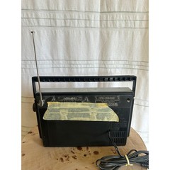 General Electric GE AM FM AFC Portable Radio Model 7-2857A Vintage Silver Black