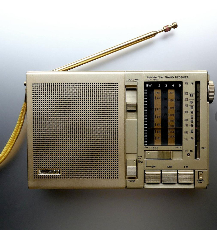 SONY Radio ICF-7600 300,000 unit anniversary model RARE Limited edition 1977