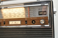 Aircastle Model 136F6 Solid State 15 Transistor 5 Band Radio Made in Taiwan
