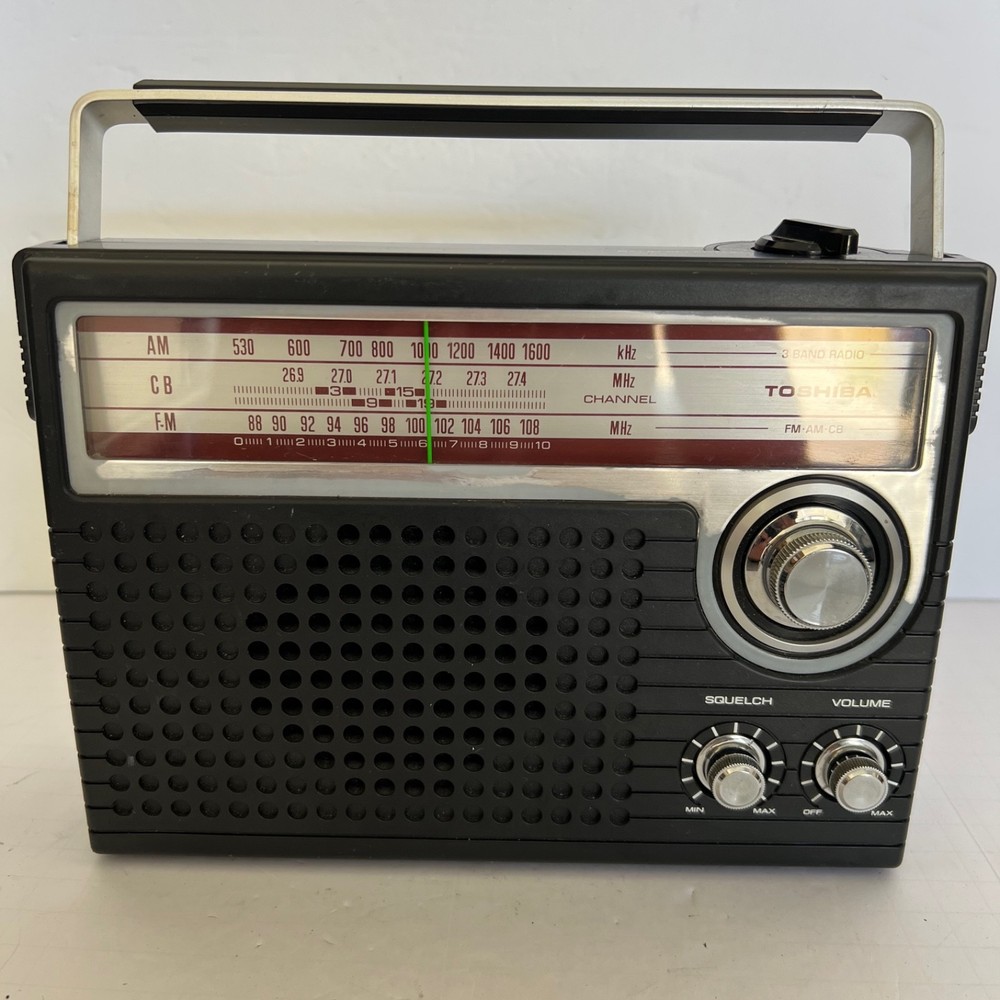 Toshiba Model RP-1530M 3 Band AM FM CB Portable Radio – Works Great – TESTED