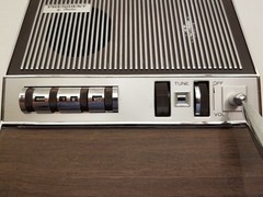 Vtg. President by Peerless Eight Transistor Desk Set AM Radio Calendar Memo NOS!