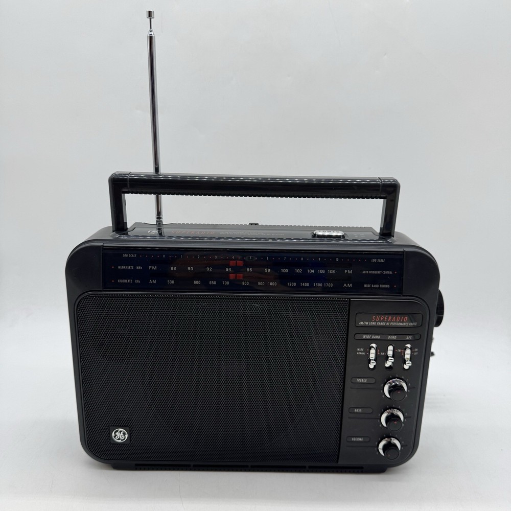 GE Superadio Model 7-2887A AM/FM Long Range Portable Radio Tested Working