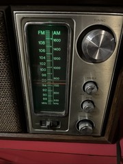Sony Fidelity sound Tabletop Am/Fm Stereo Model # ICF-9650W Nice Shape