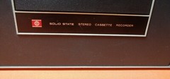 Vintage Radio cassete Hitachi *LevelMatic-Solid State* with detachable speakers