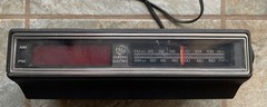 General Electric Radio 7-4625C Walnut Wood Grain AM/FM Digital Alarm Clock S47