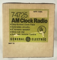 General Electric AM Clock Radio 7-4725 Singapore Brand New Sealed Box