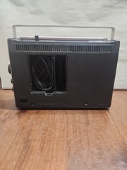 Vintage GE FM/AM Cassette Radio