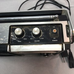 Vtg Panasonic RF 1080 AM/FM PSB 3 Band Portable Radio Black FOR PARTS OR REPAIR