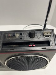General Electric 3-5233A – Portable AM/FM Radio Cassette Recorder Tested – READ