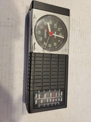 Randix Quartz Time-Traveler Vintage Clock Radio