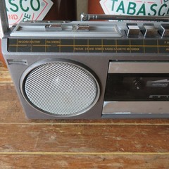 Vintage Sears Roebuck SR-3000 Series 80&rsquo;s Silver Mini Stereo Cassette Boombox