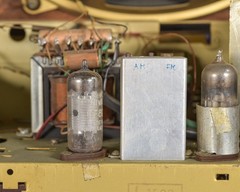 Grundig 3025/S Zauberklang Musikgerät AM FM Radio Broadcast Receiver