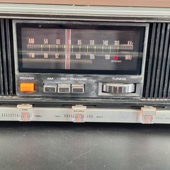 Vintage Sears and Roebuck Radio Model 1667.23580700 Works