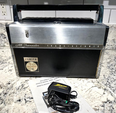 ZENITH Trans-Oceanic 1960&rsquo;s FM-AM Multiband Royal 3000-1 Radio w/ Power Supply