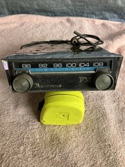 Vintage Motorola FM Car Radio FM68M