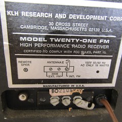 Vintage 1960&rsquo;s KLH Model Twenty One 21 FM Table Radio Wood Veneer Cabinet Works