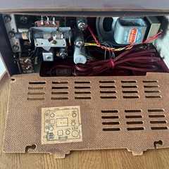 Toshiba Vacuum Tube Radio Vintage Two Band Tabletop Receiver Antique Design JP