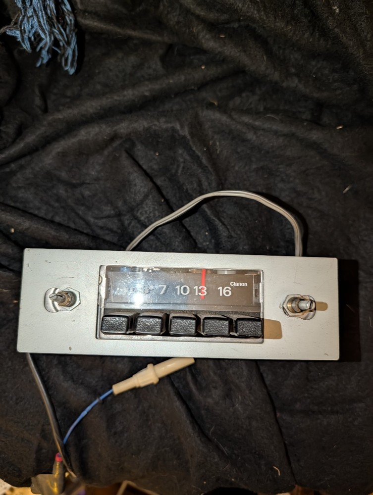 Vintage – Clarion AM Radio Model RN-930M 1960-70 Datsun 510 or Early Z Cars
