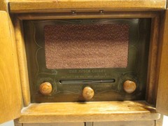 VINTAGE ANTIQUE 1956 GUILD THE SPICE CHEST TUBE RADIO MODEL 464 LOS ANGELES CA