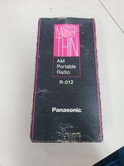 Vintage Master Thin AM Portable Radio With Box includes cover and ear buds